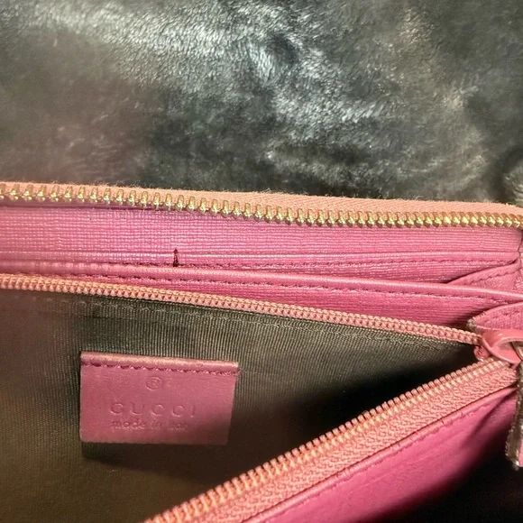Gucci Beige and Pink Signature Wallet - Picture 10 of 13